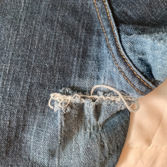 Levi’s 541 Darker Denim Jean 35”x36” Needs Repair - Picture 8 of 8